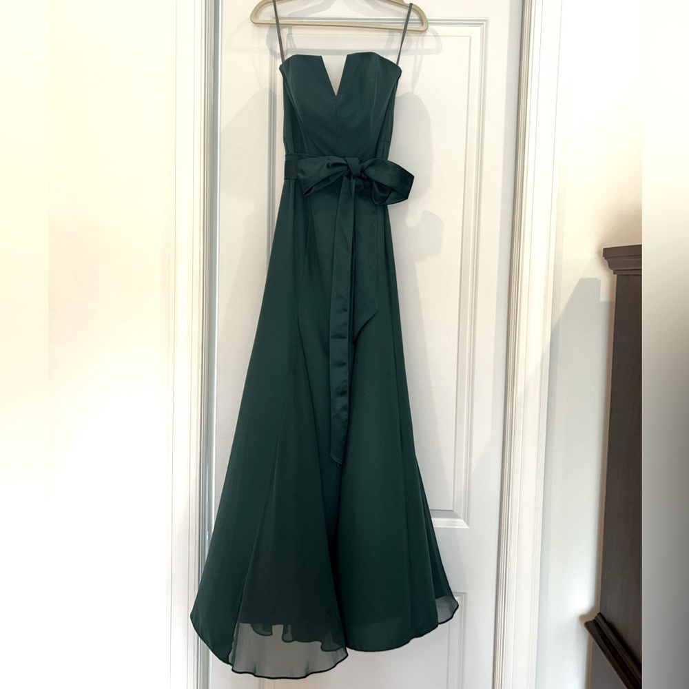 VERA WANG FORMAL DRESS only worn once!!!